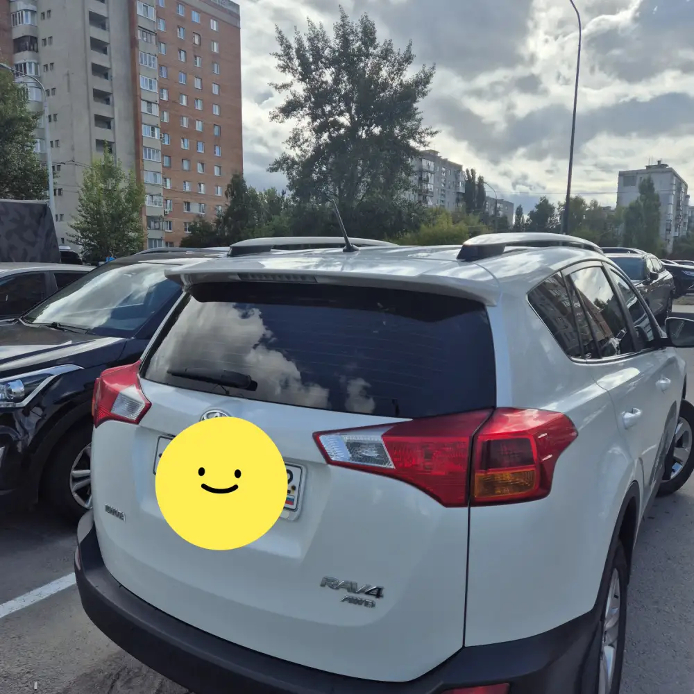 Toyota RAV4 — фото 2 из 6