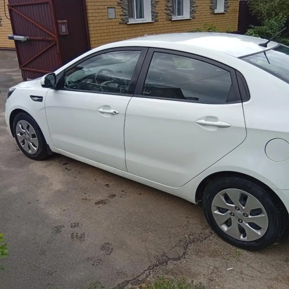 Kia Rio — фото 3 из 6