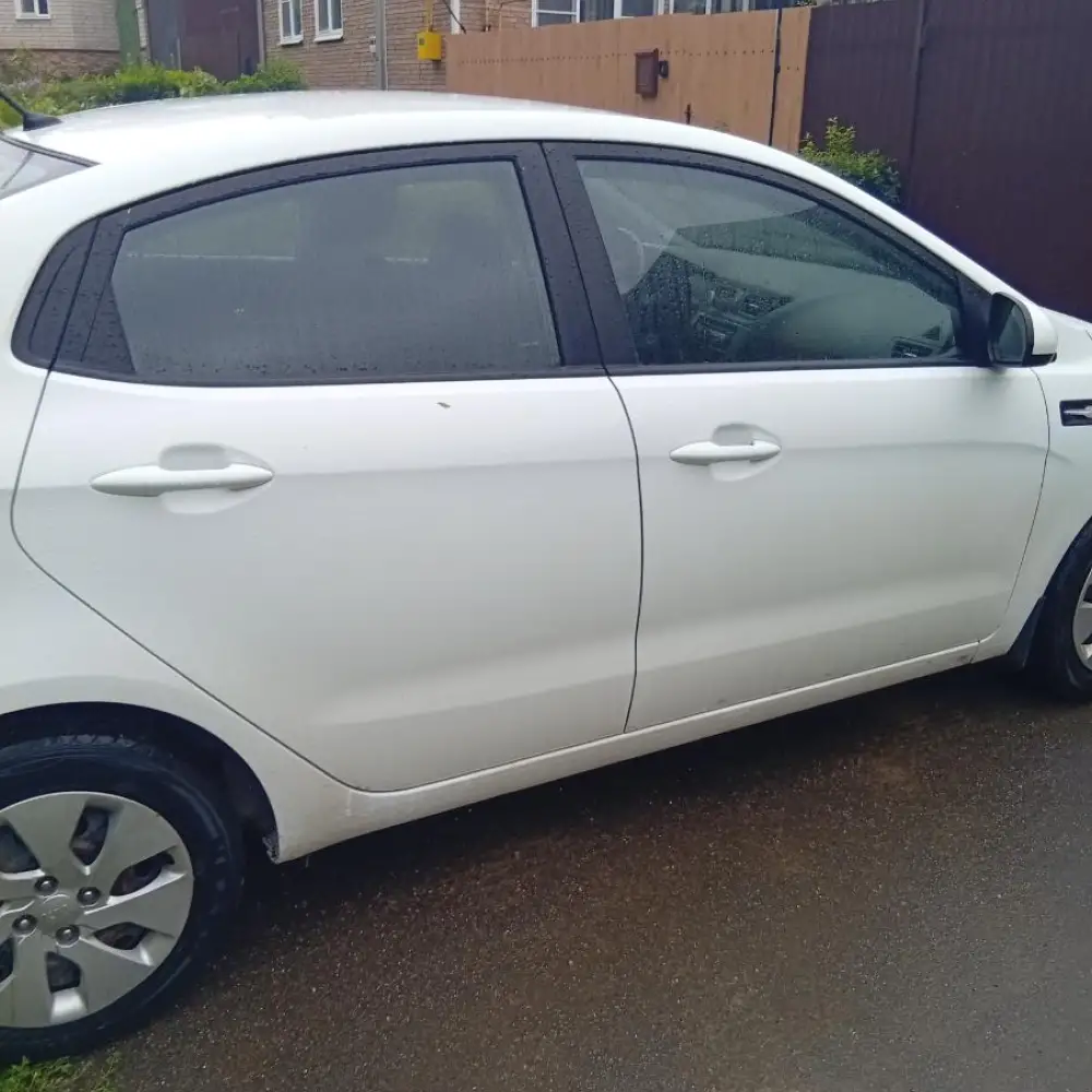 Kia Rio — фото 4 из 6