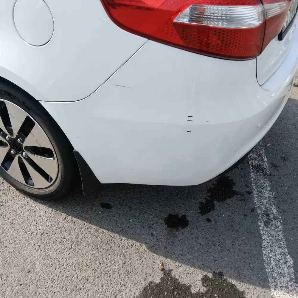 Kia Rio — фото 5 из 6