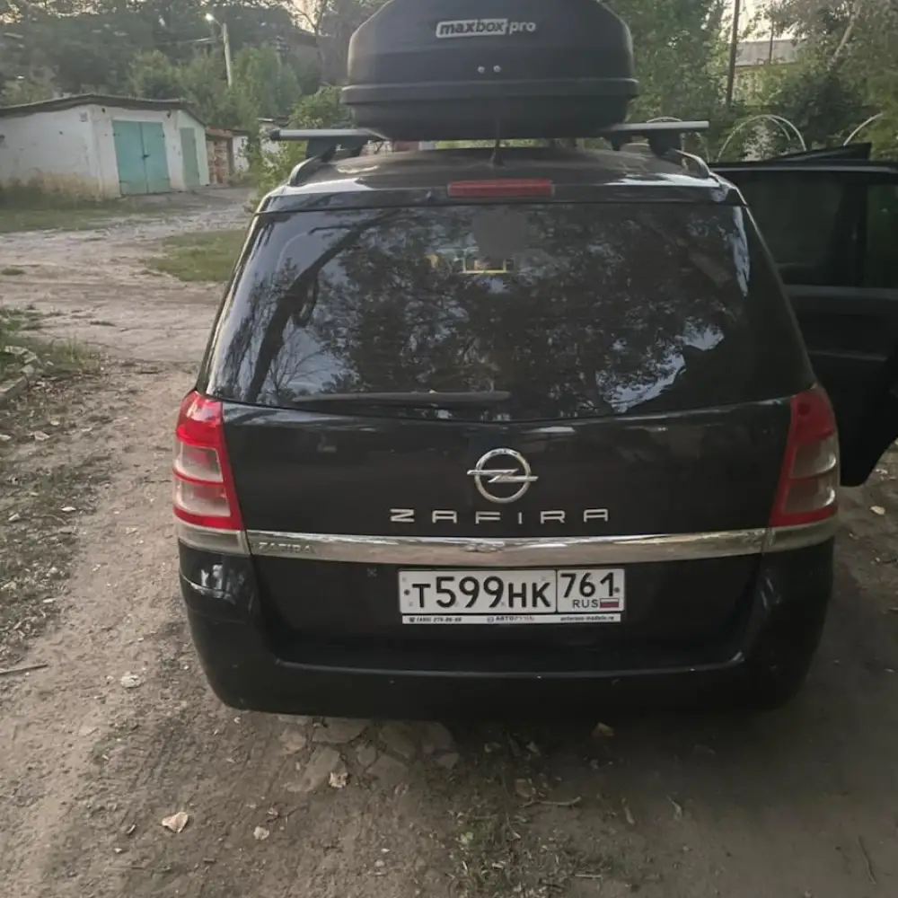 Opel Zafira — фото 3 из 6