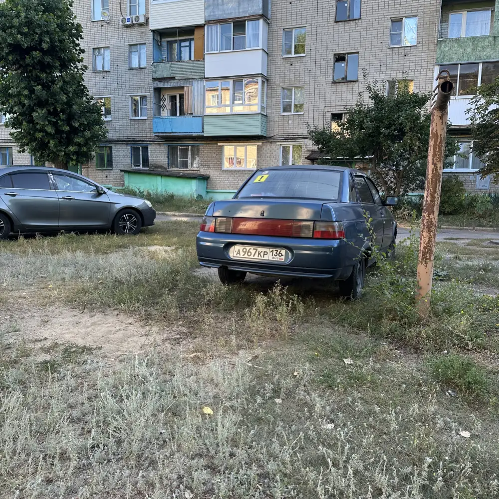 Lada 2110 — фото 3 из 4