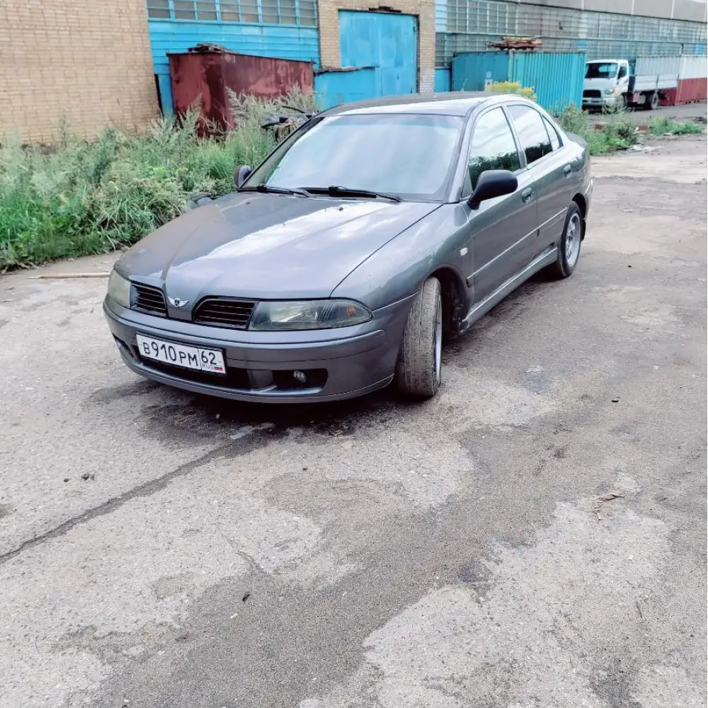 Mitsubishi Carisma — фото 2 из 6