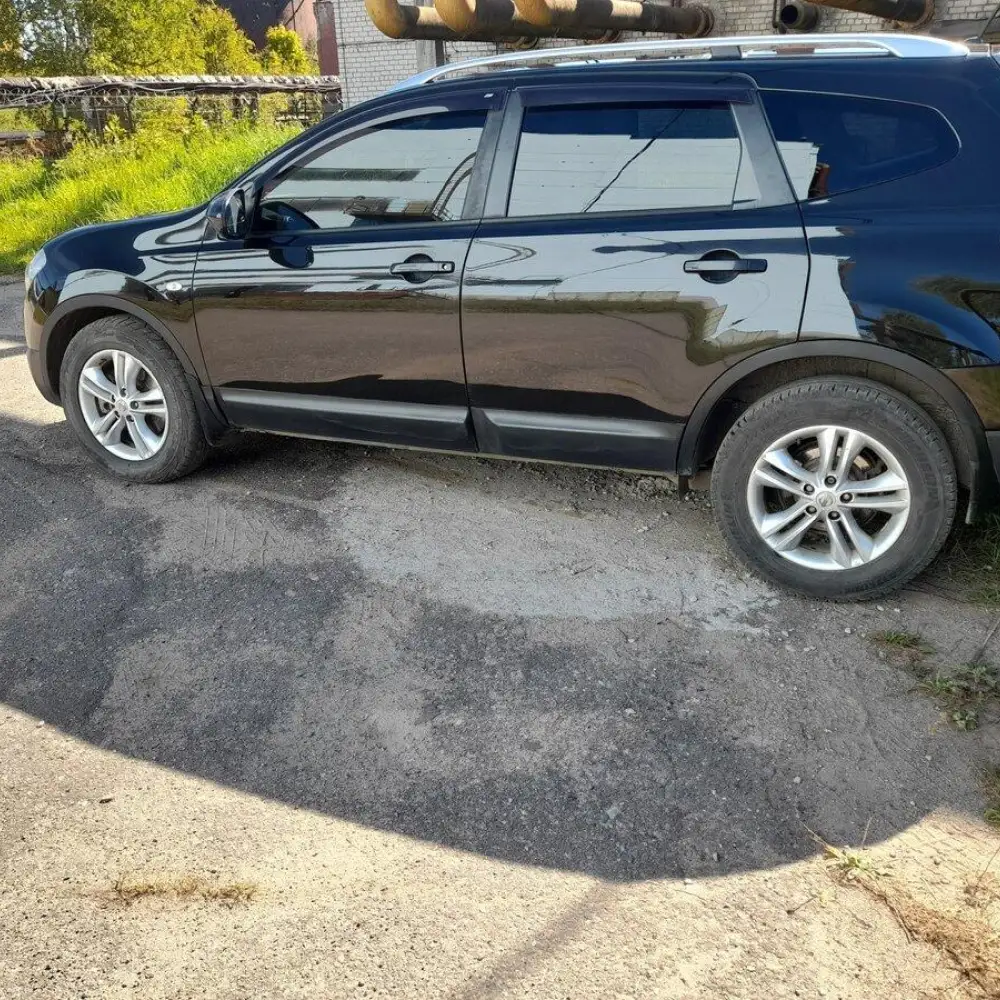 Nissan Qashqai+2 — фото 2 из 6