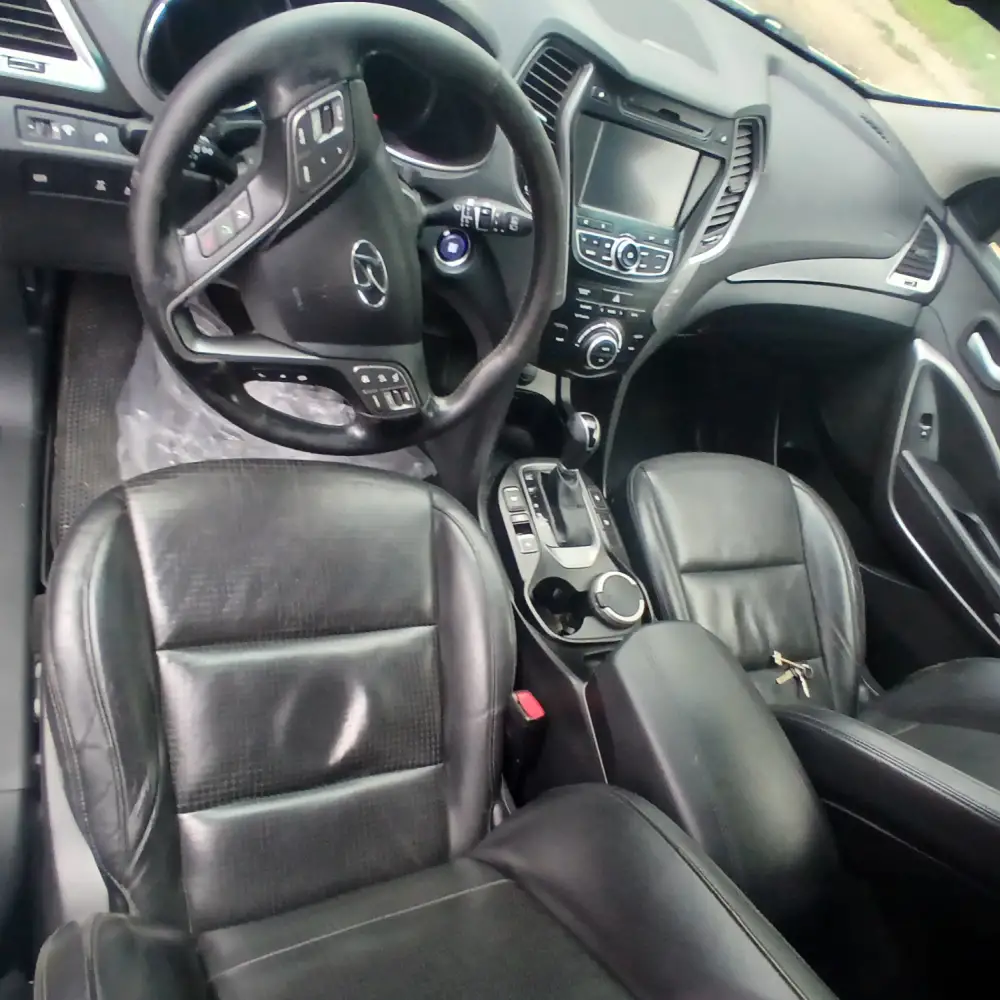 Hyundai Santa Fe — фото 6 из 6