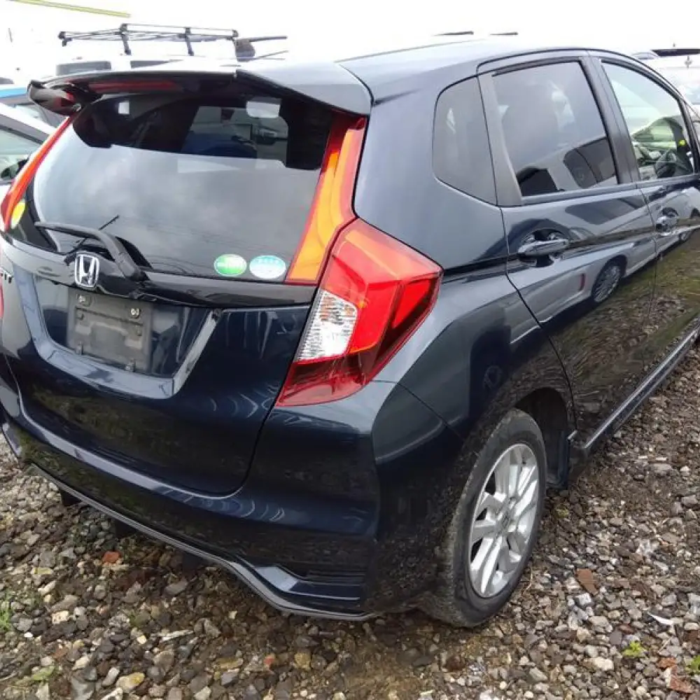 Honda Fit — фото 4 из 6