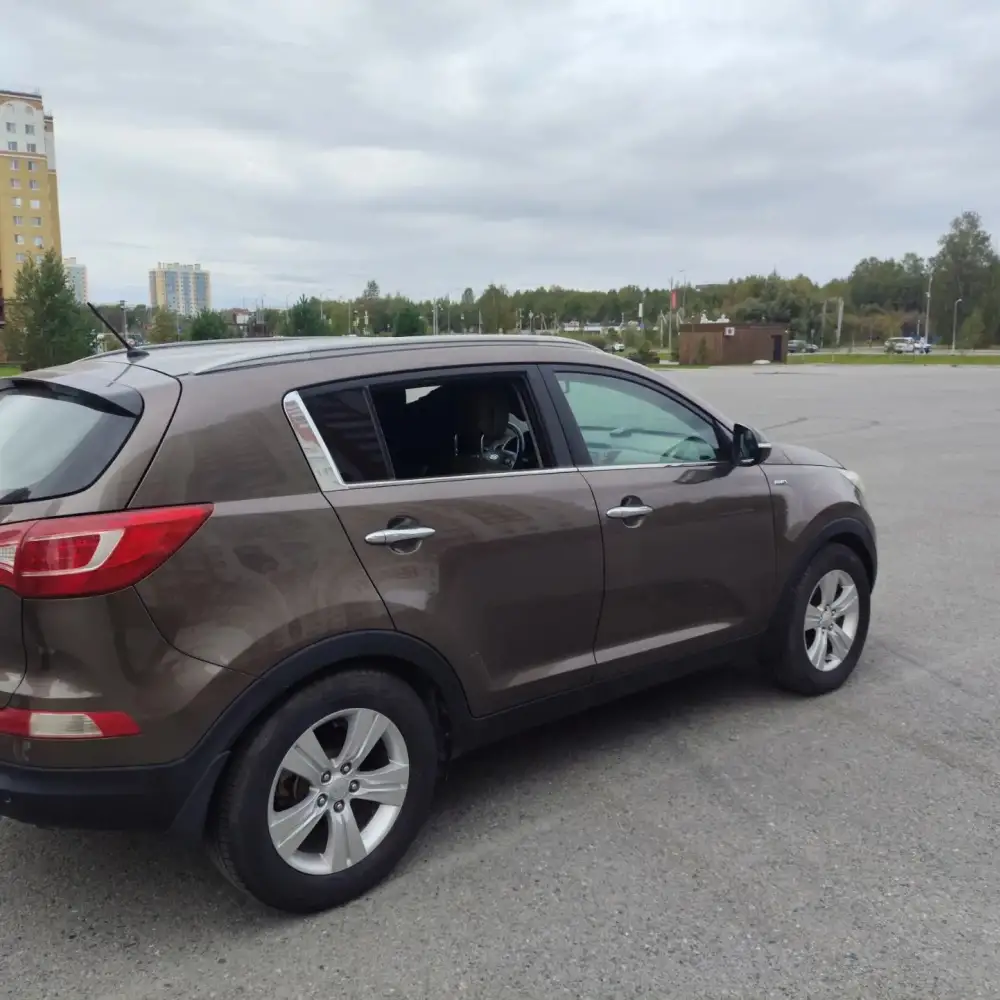Kia Sportage — фото 6 из 6