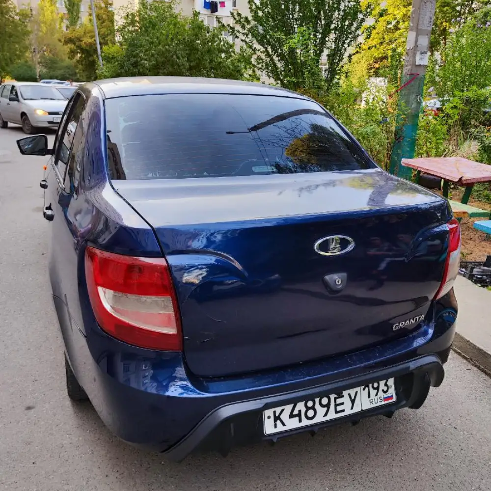 Lada Granta — фото 4 из 6