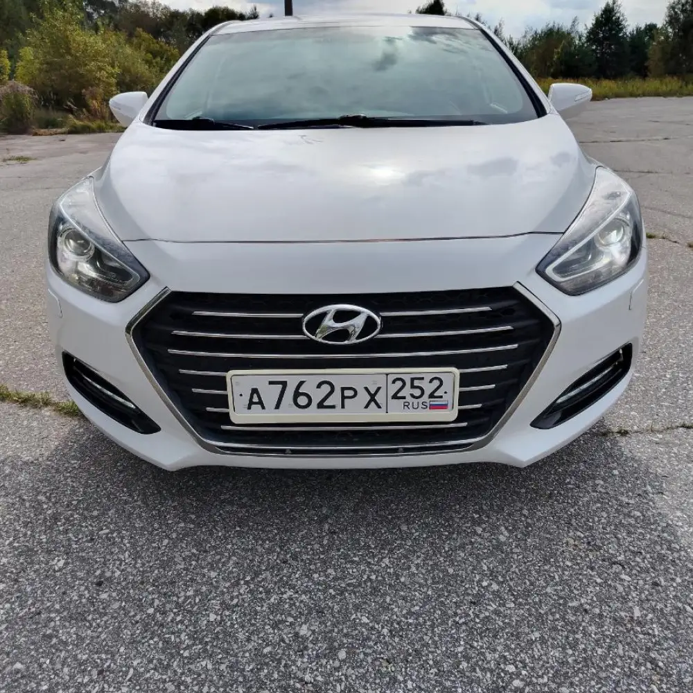Hyundai i40 — фото 1 из 6