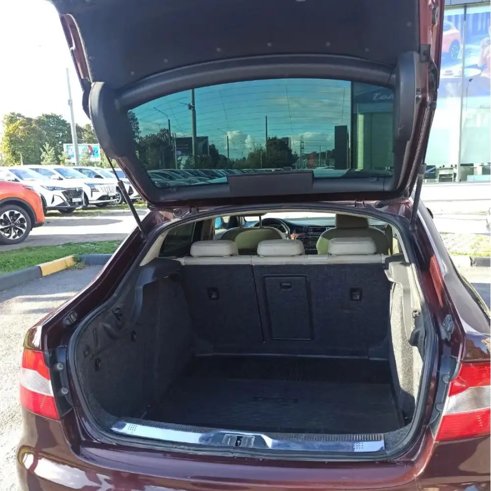 Skoda Superb — фото 3 из 6