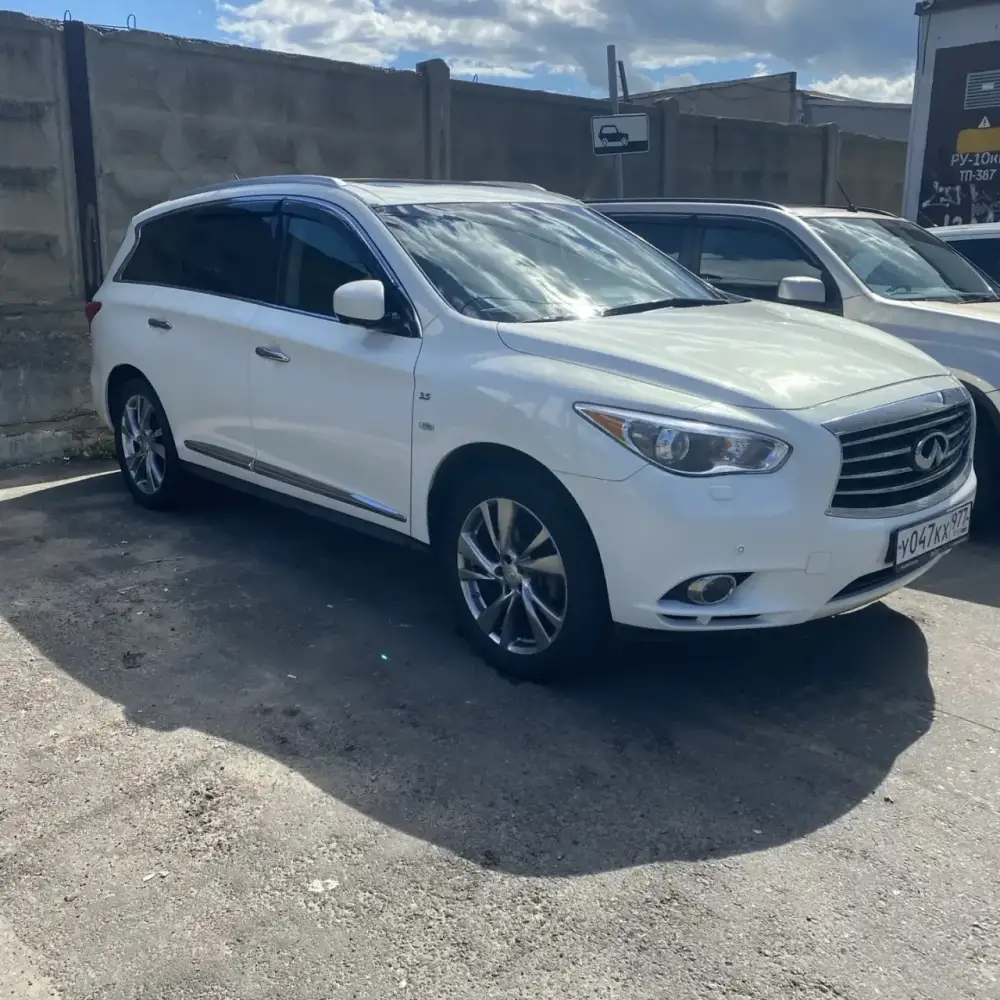 Infiniti QX60 — фото 3 из 6