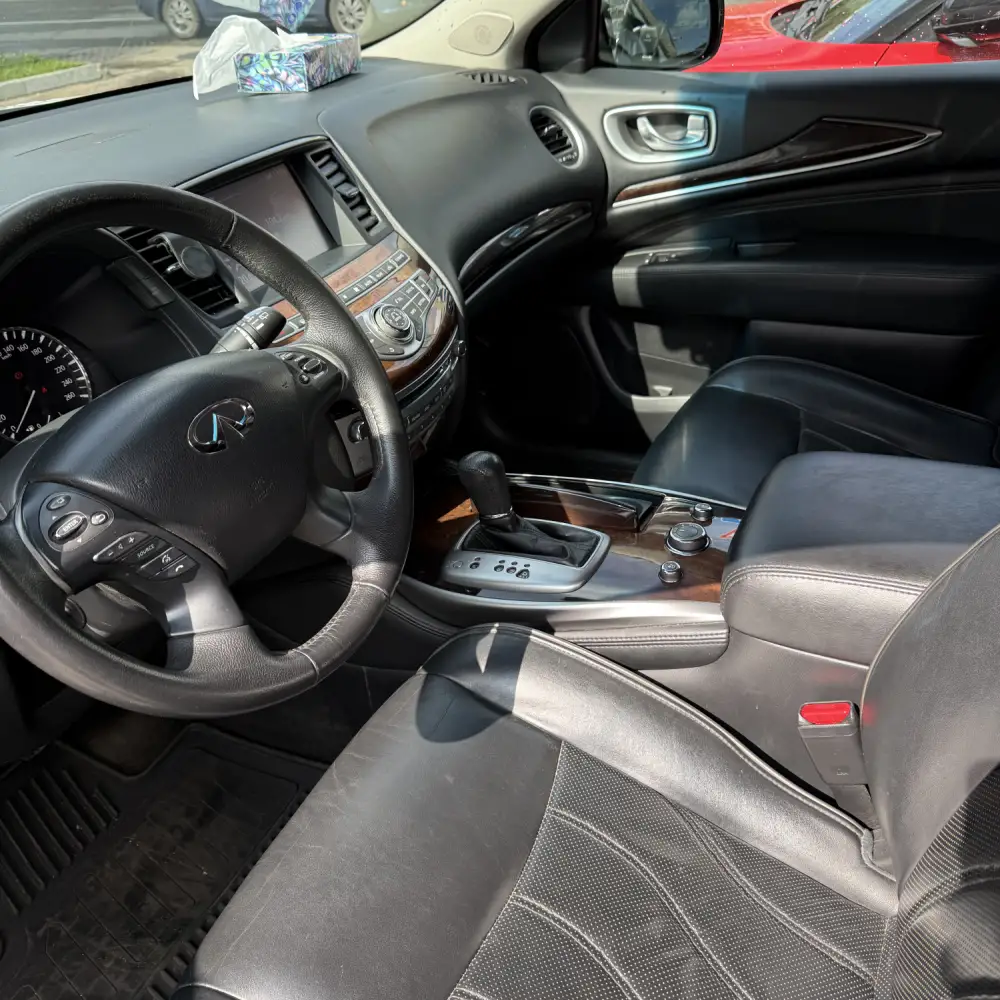 Infiniti QX60 — фото 5 из 6