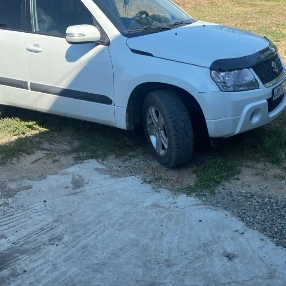 Suzuki Grand Vitara — фото 1 из 6