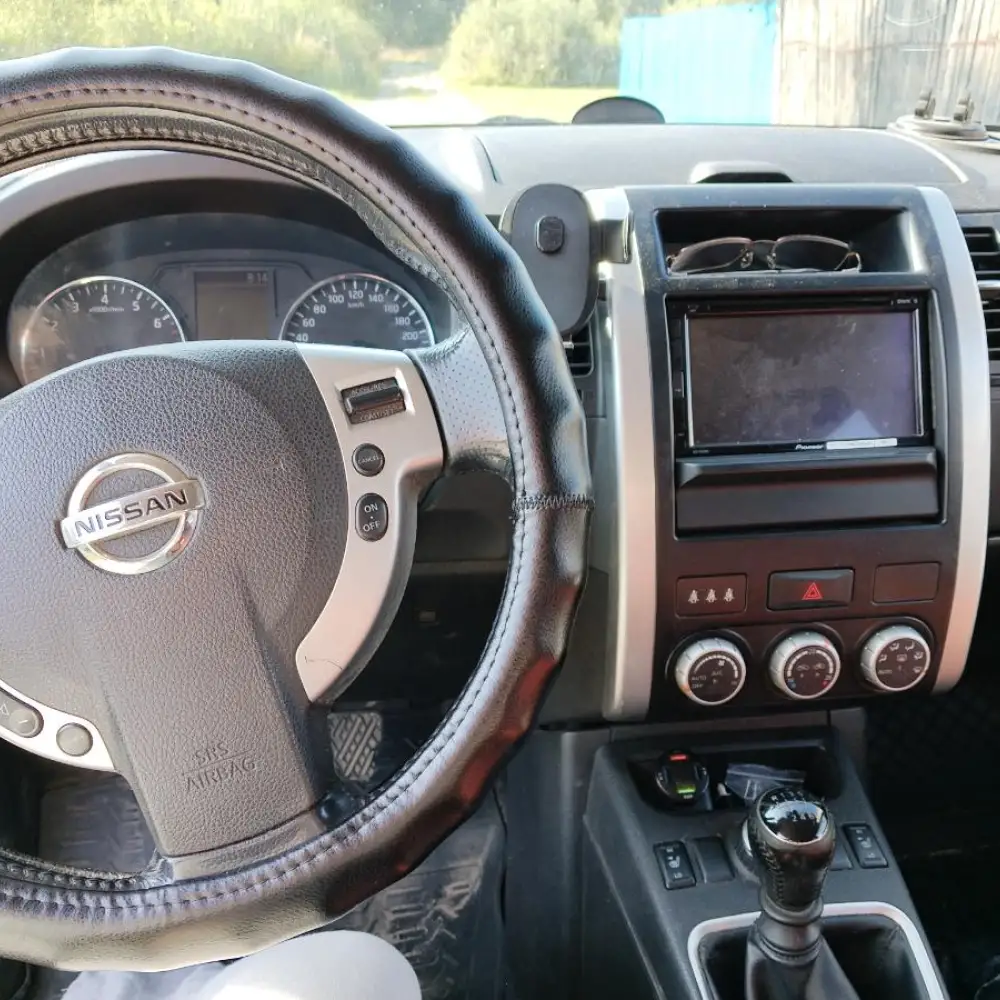 Nissan X-Trail — фото 4 из 6
