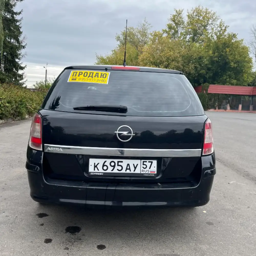 Opel Astra — фото 6 из 6
