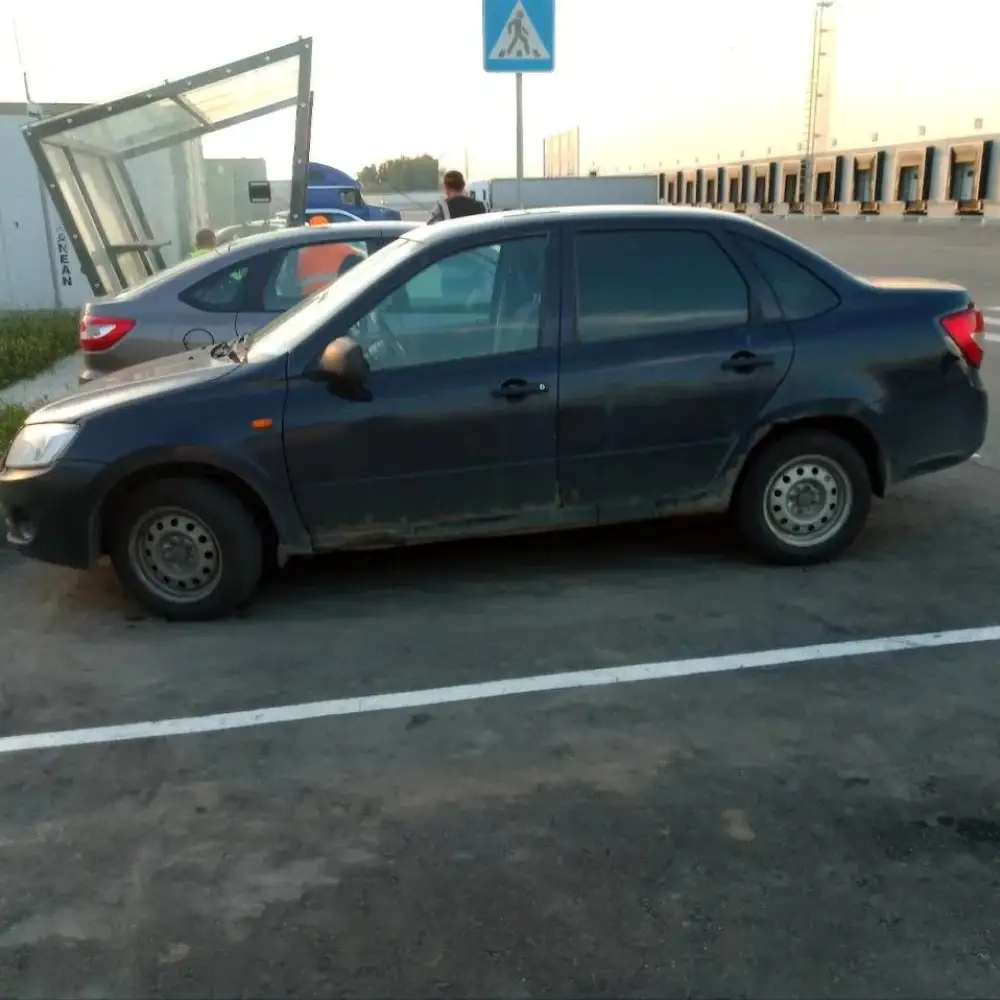 Lada Granta — фото 6 из 6
