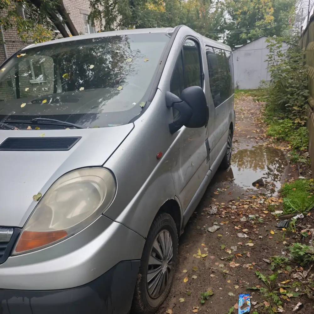 Opel Vivaro — фото 2 из 6