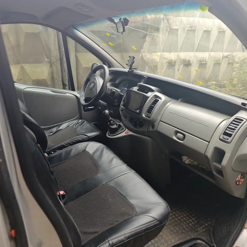 Opel Vivaro — фото 6 из 6