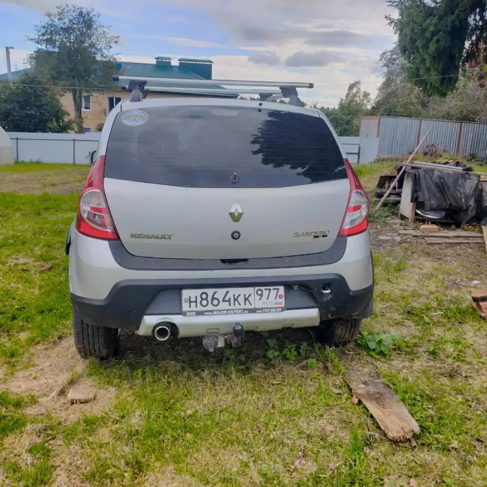 Renault Sandero — фото 3 из 5