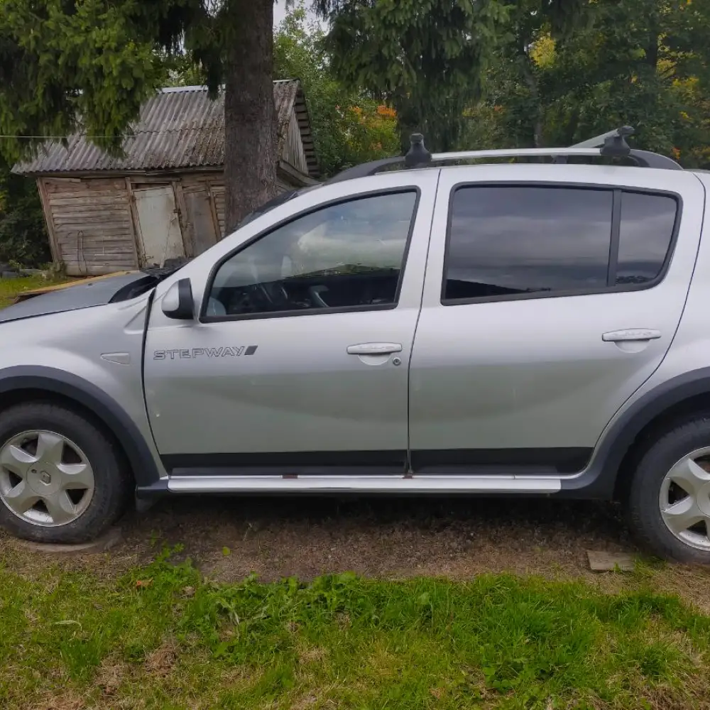 Renault Sandero — фото 4 из 5