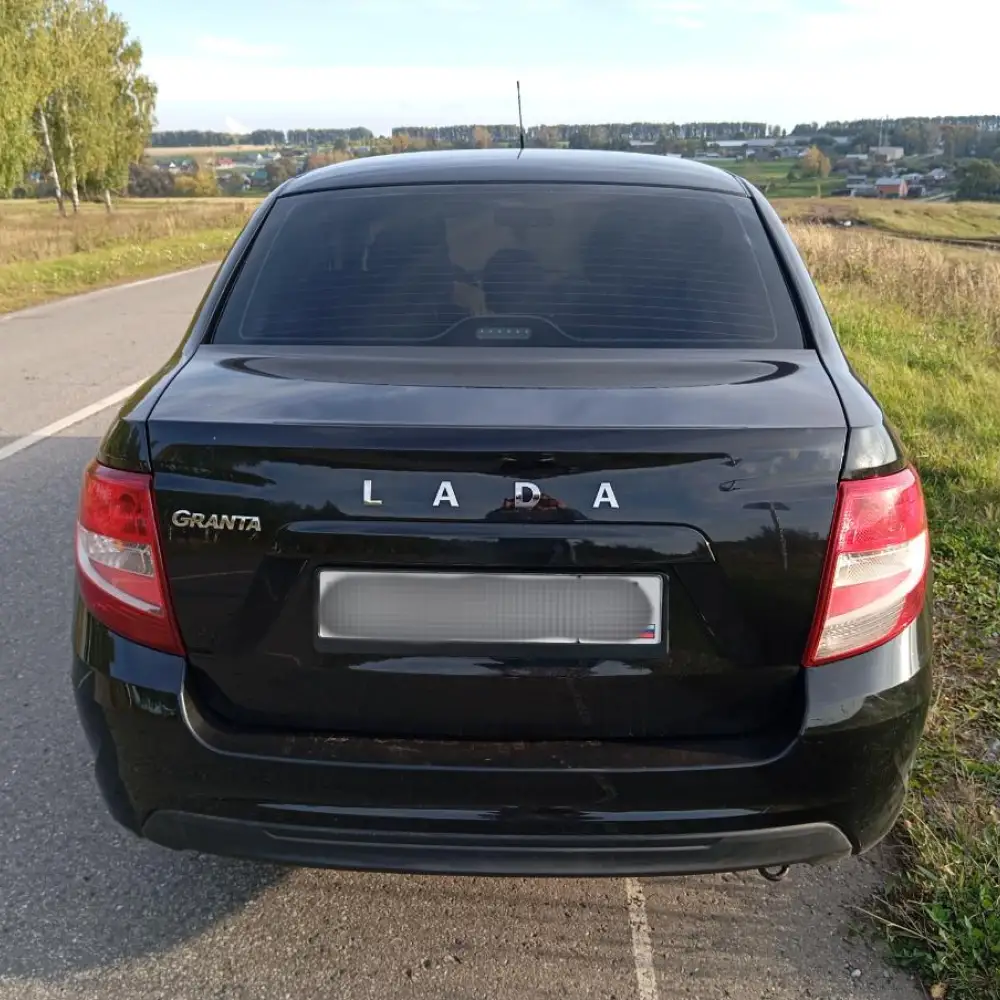 Lada Granta — фото 4 из 4