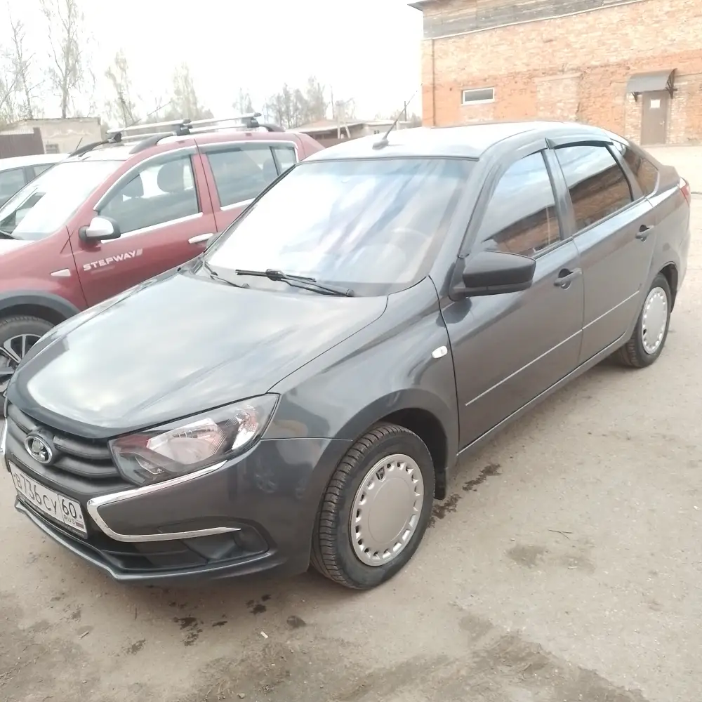 Lada Granta — фото 3 из 4