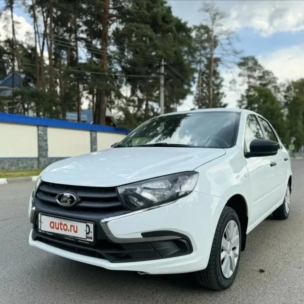Lada Granta — фото 5 из 6
