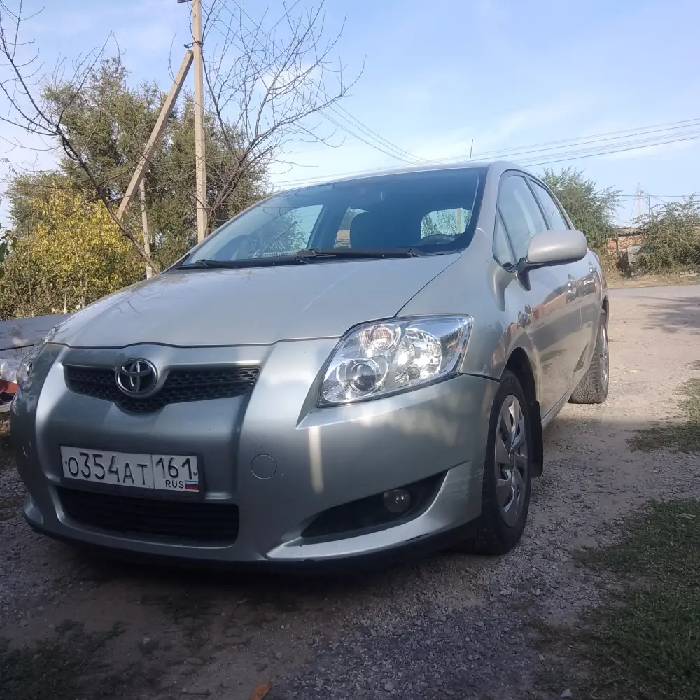 Toyota Auris — фото 2 из 3