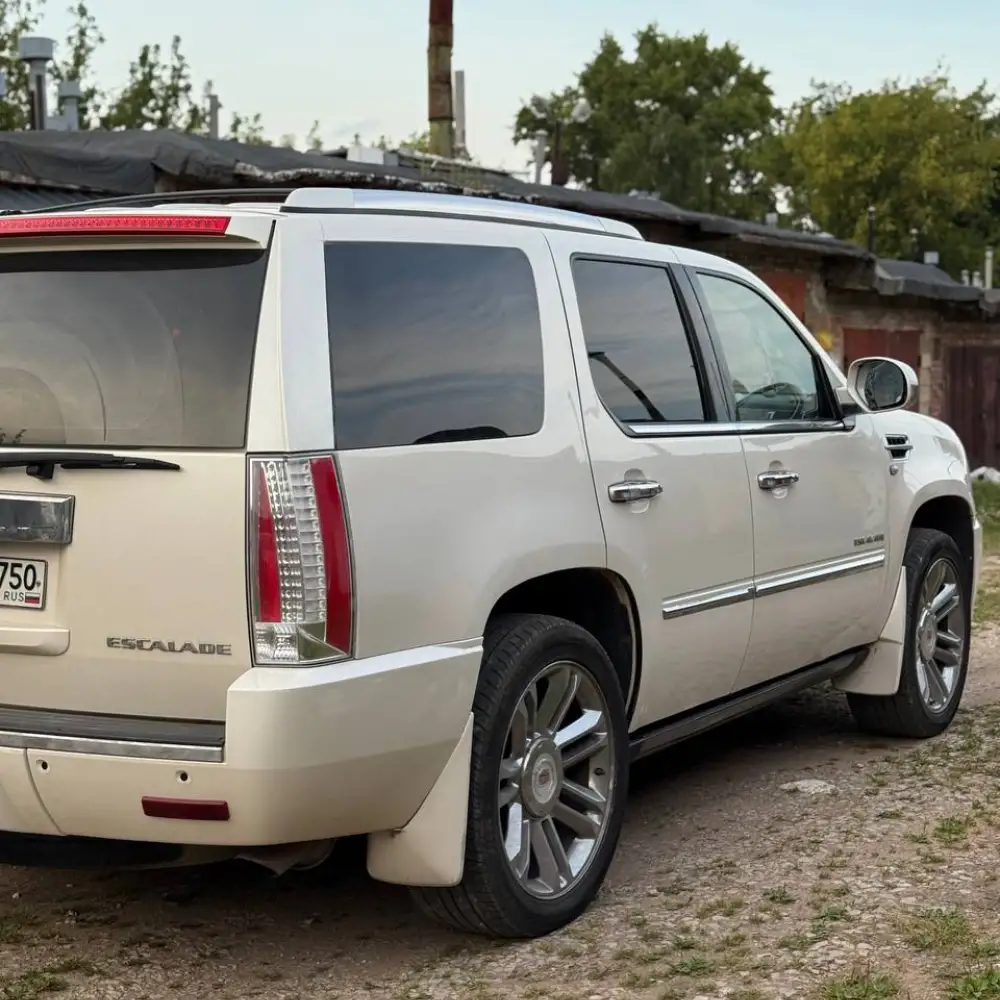 Cadillac Escalade — фото 2 из 6