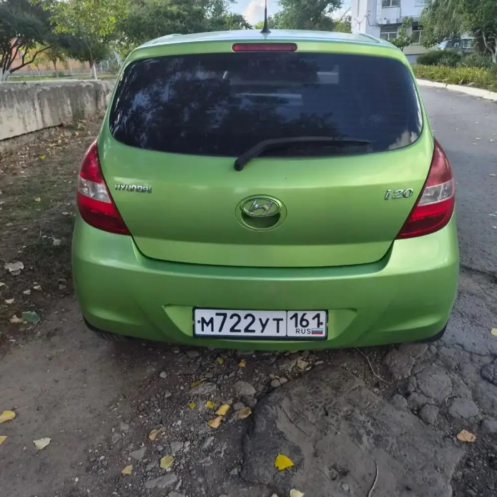 Hyundai i20 — фото 1 из 6