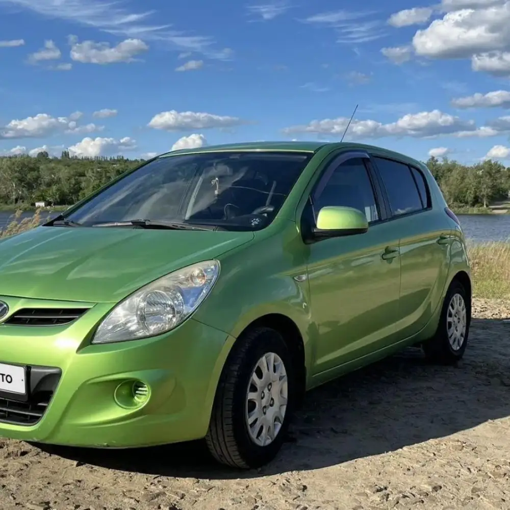 Hyundai i20 — фото 3 из 6