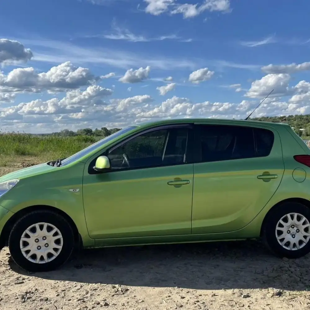 Hyundai i20 — фото 4 из 6