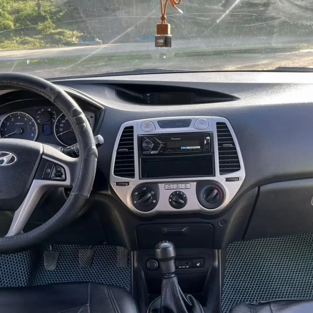 Hyundai i20 — фото 6 из 6