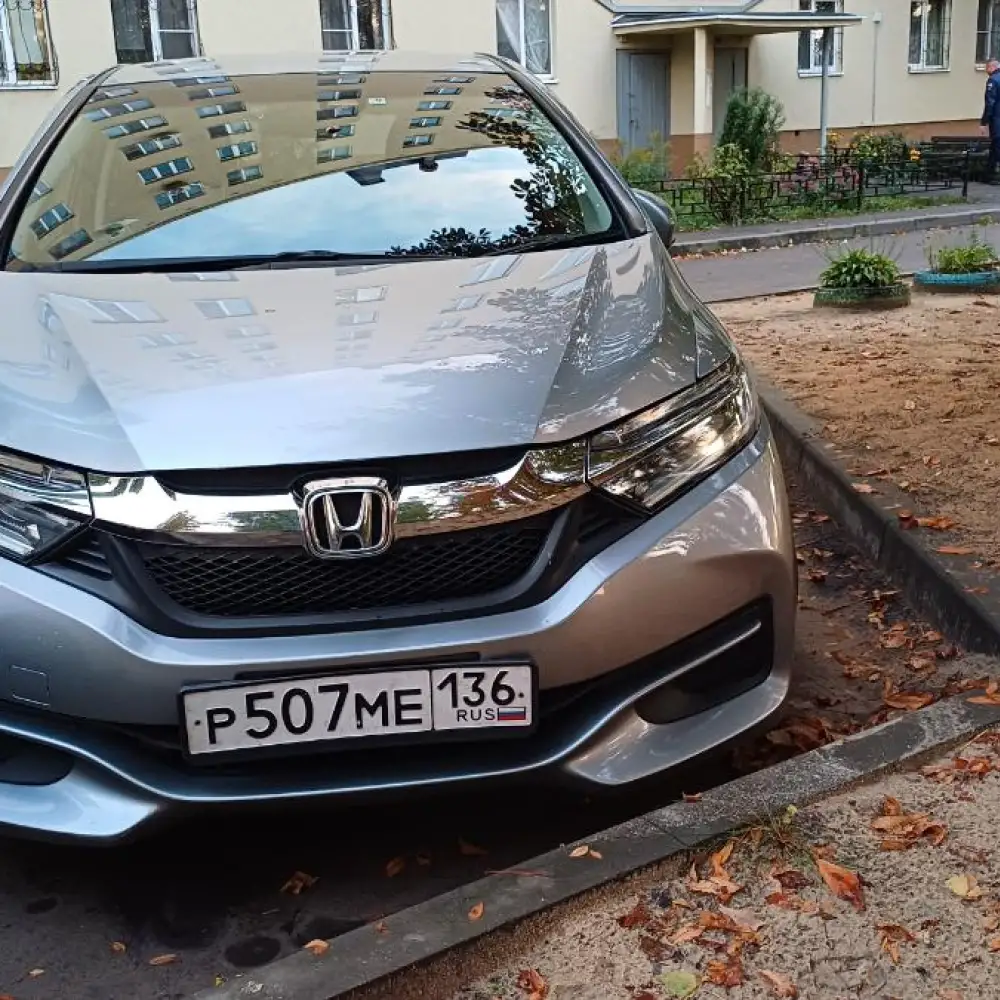 Honda Shuttle — фото 2 из 6
