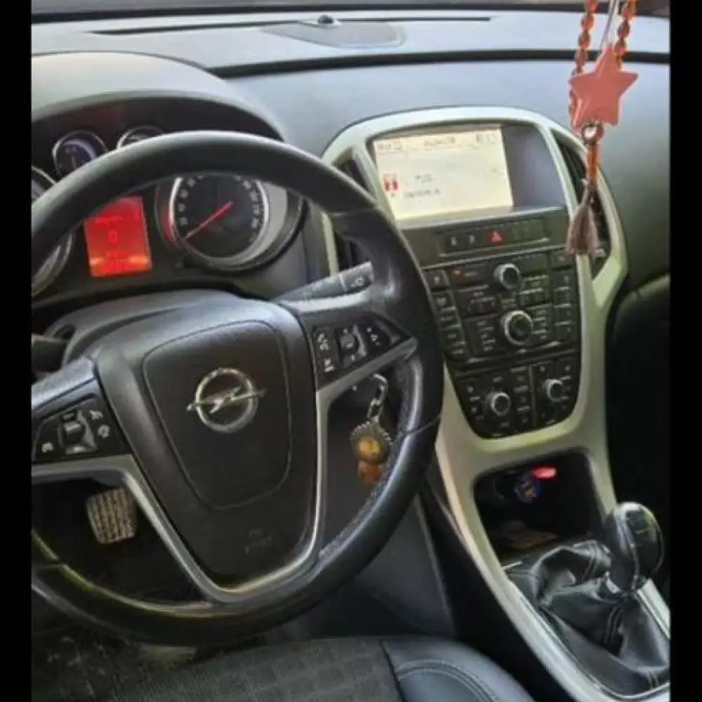 Opel Astra — фото 2 из 5