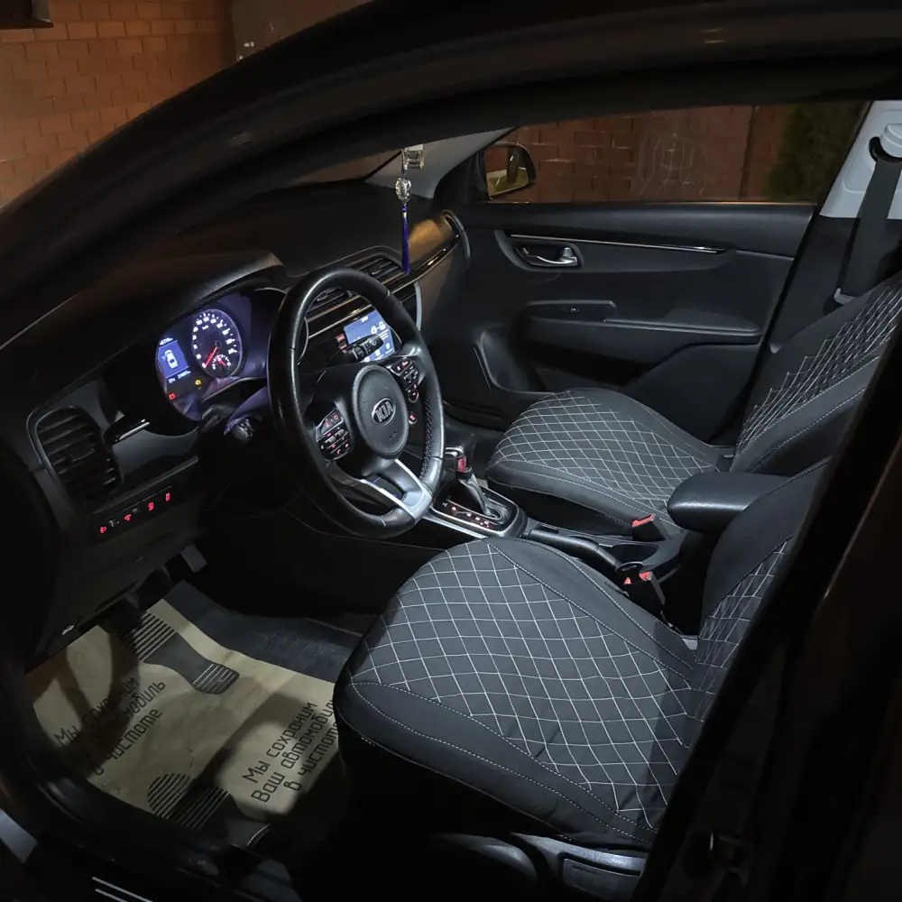Kia Rio — фото 3 из 6