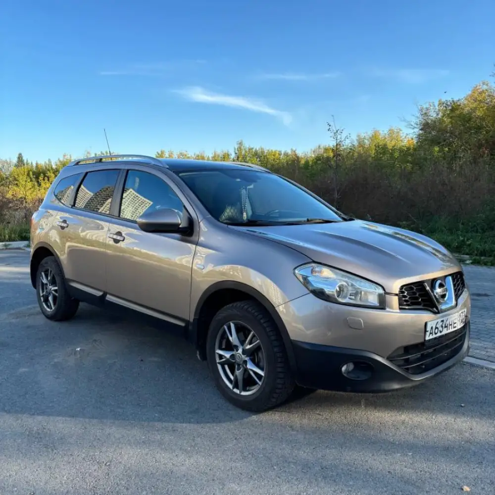 Nissan Qashqai+2 — фото 3 из 6