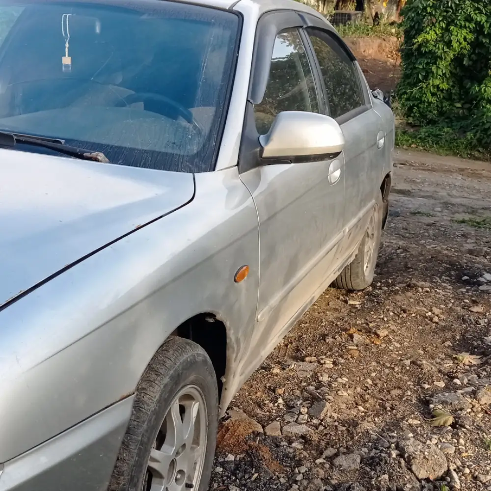 Kia Spectra — фото 6 из 6