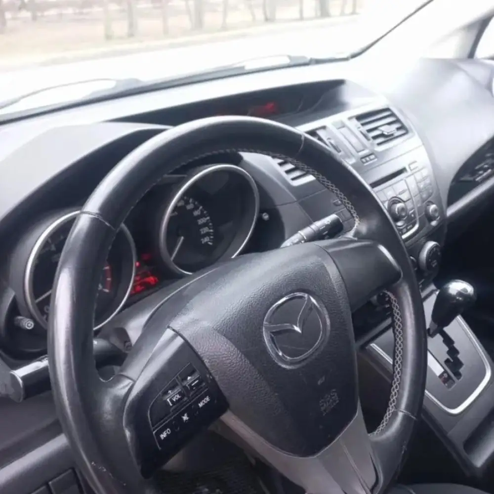 Mazda 5 — фото 4 из 6
