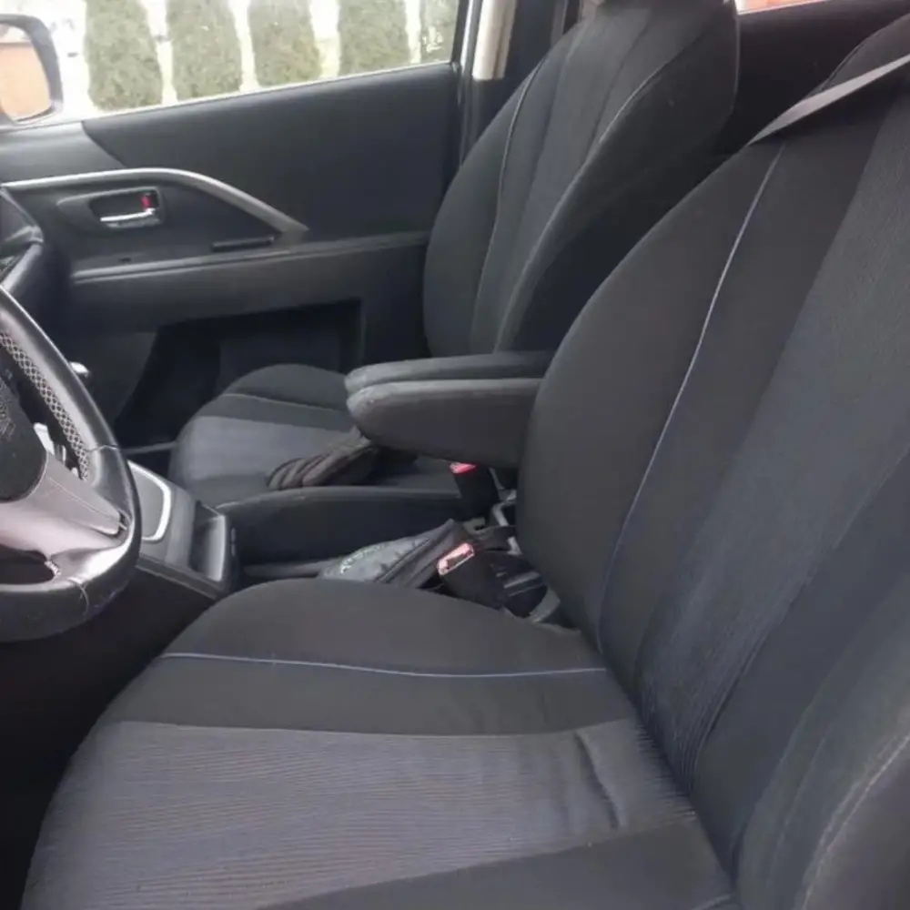 Mazda 5 — фото 6 из 6