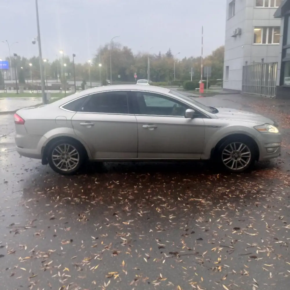 Ford Mondeo — фото 3 из 4