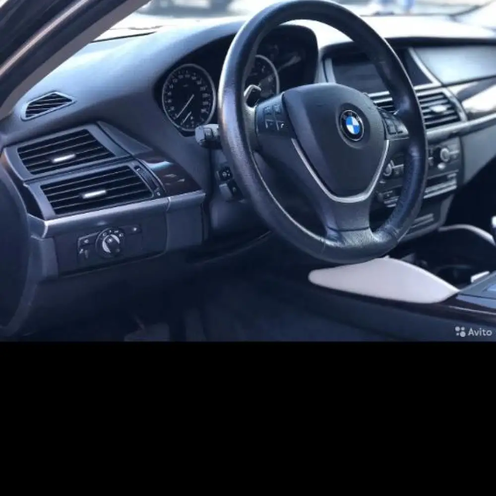 BMW X6 — фото 1 из 6