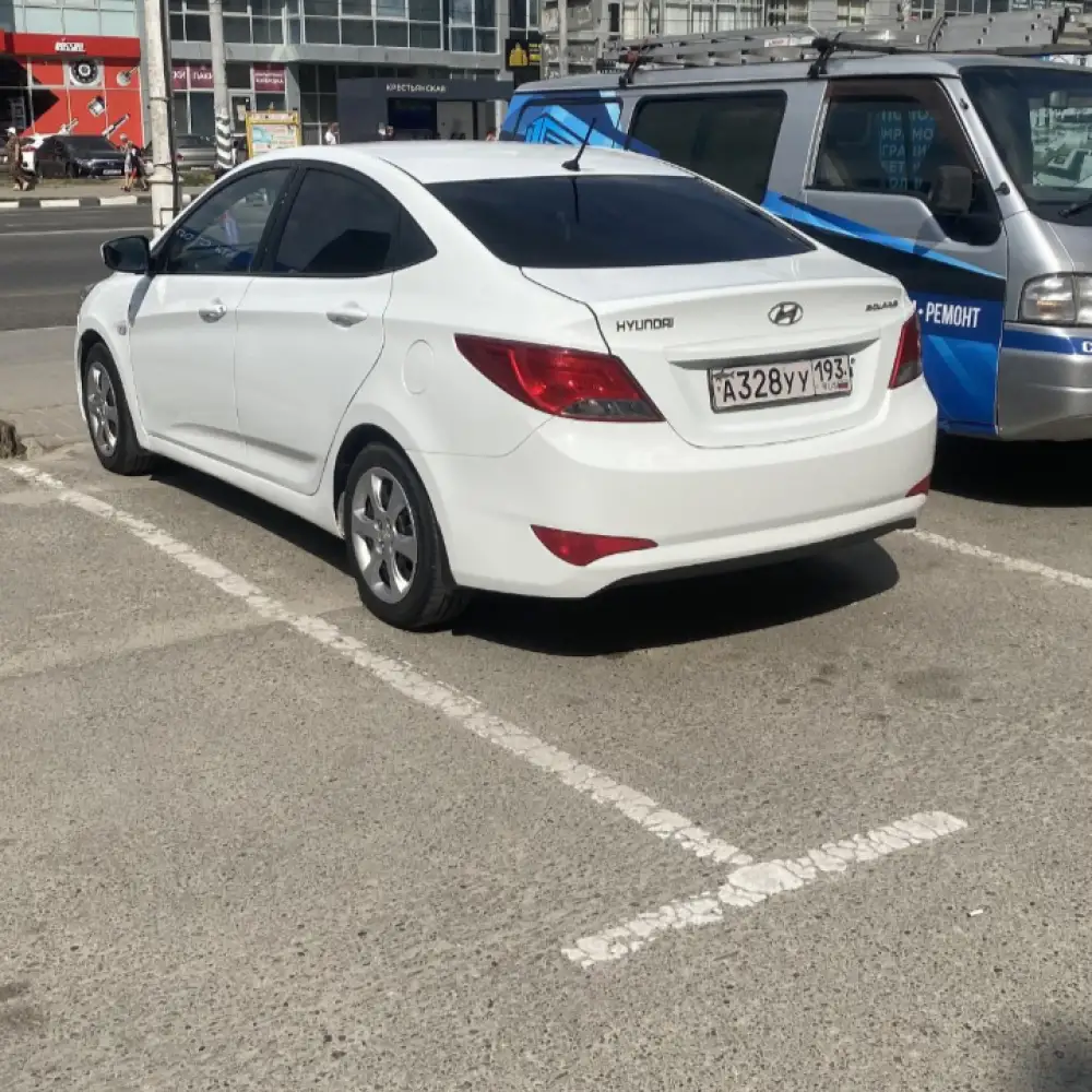Hyundai Solaris — фото 2 из 2