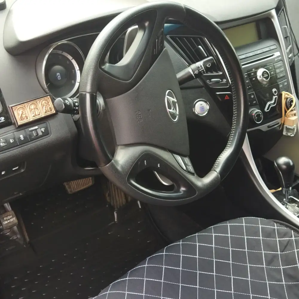 Hyundai Sonata — фото 3 из 5