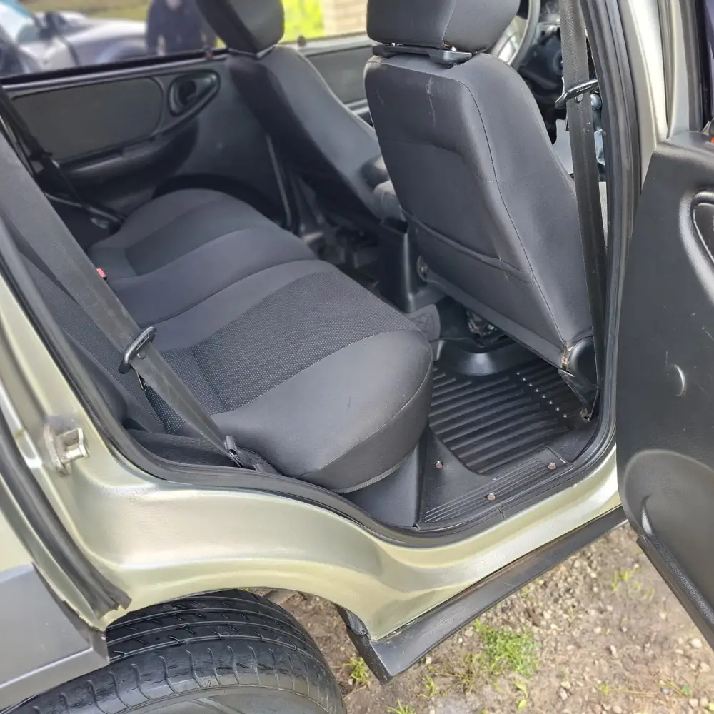 Chevrolet Niva — фото 3 из 6
