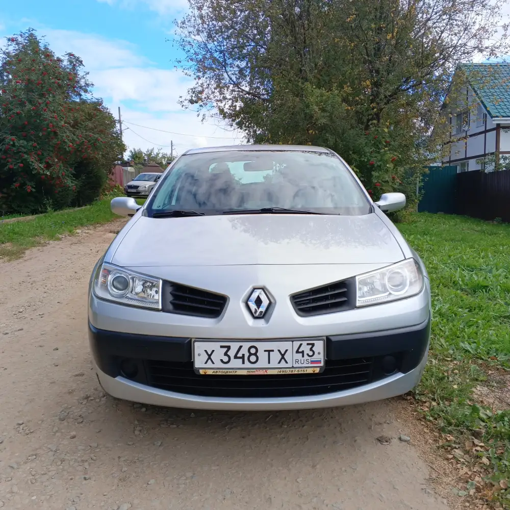 Renault Megane — фото 4 из 6