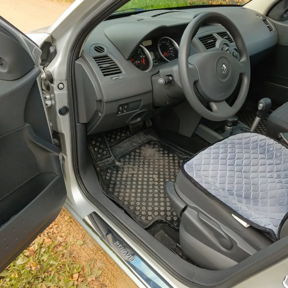 Renault Megane — фото 5 из 6