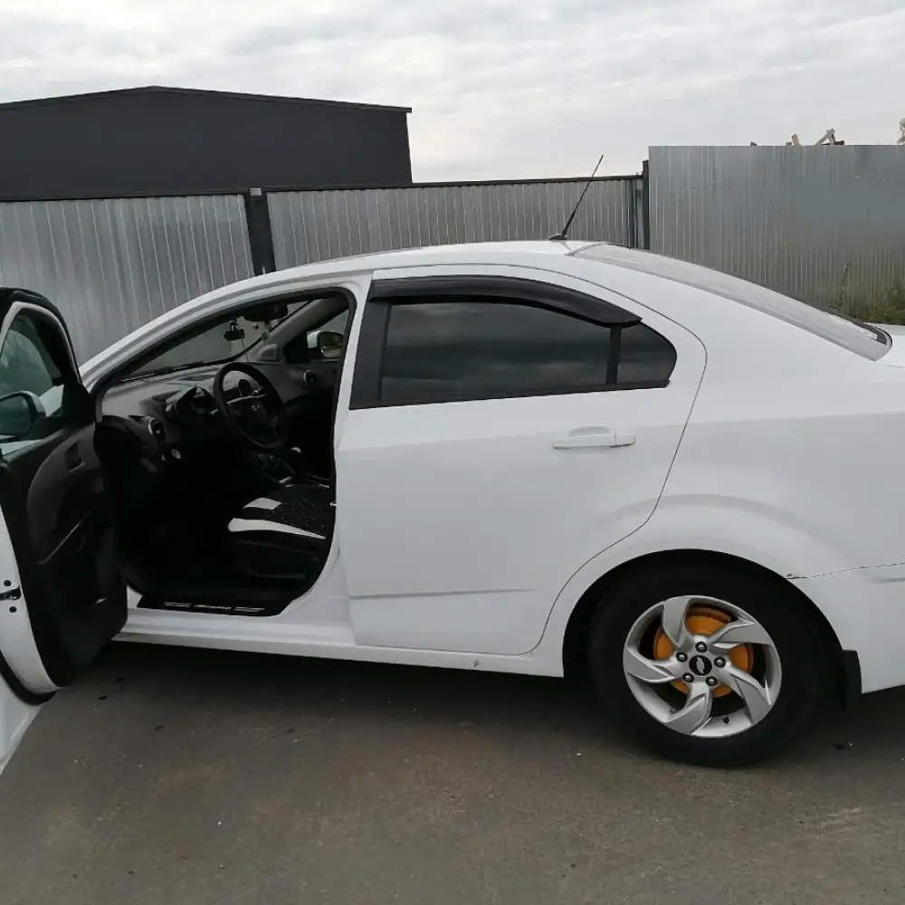 Chevrolet Aveo — фото 3 из 6