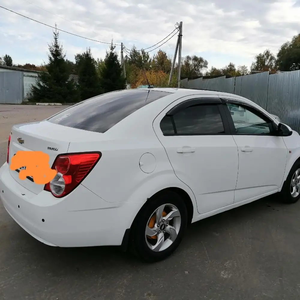 Chevrolet Aveo — фото 6 из 6