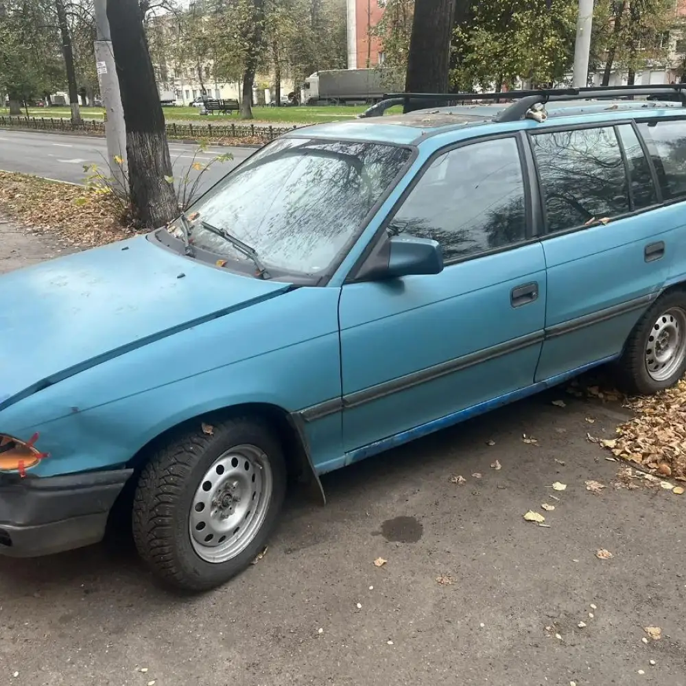 Opel Astra — фото 1 из 5
